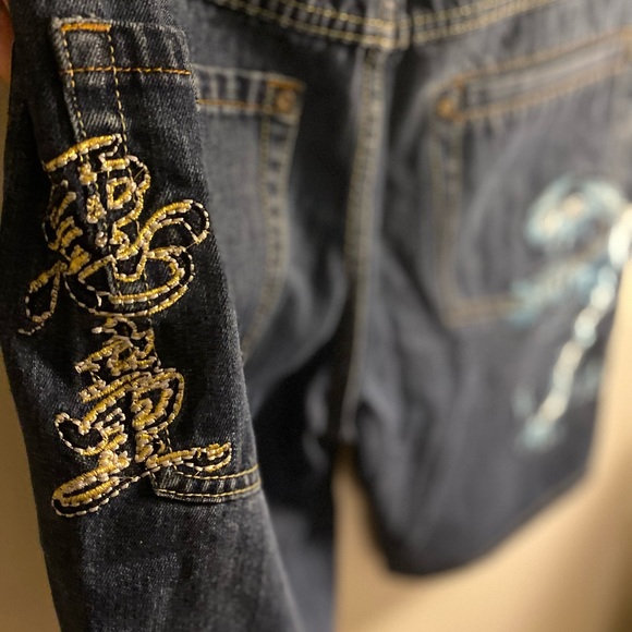 Jorts with Y2k designs - Picture 6 of 6